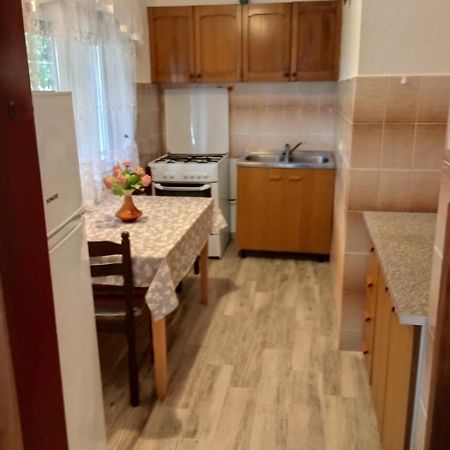 Apartman Dujmić Kornić Zewnętrze zdjęcie